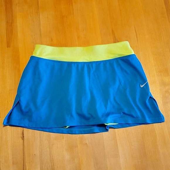 Nike Dri-Fit Running Skort - Picture 1 of 9